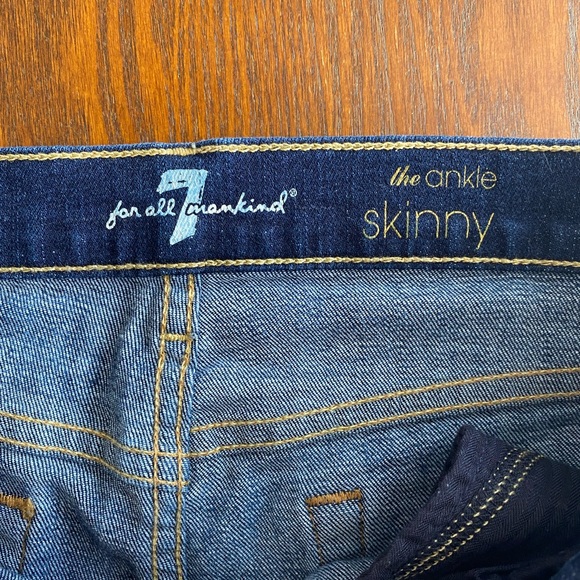 ✨HP✨ Gorgeous 7 for All Mankind Dark The Ankle Skinny wash distressed. S… - Picture 8 of 9